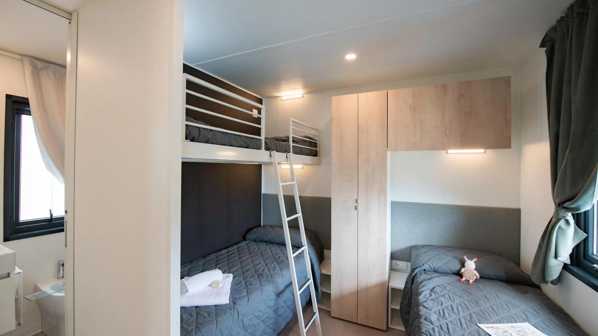 **** Vakantiepark 4 Mori Family Village - Villaggio Per Famiglie Muravera Italië